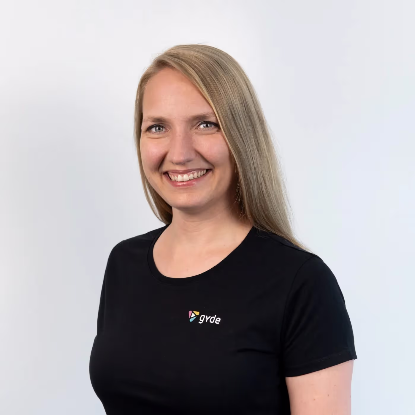 Dr. Daniela Bernhardt